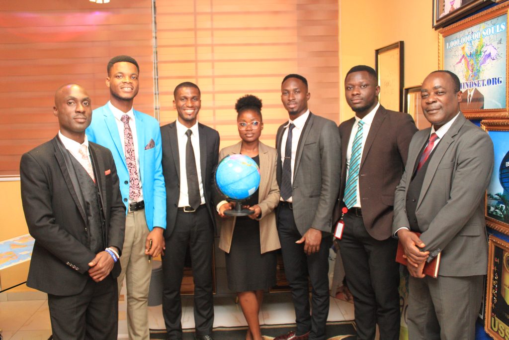 A picture of Kharis Petroleum Resources & Investments Employer of Record team in Nigeria, delivering global workforce, HR, immigration support, and compliance solutions for international companies.